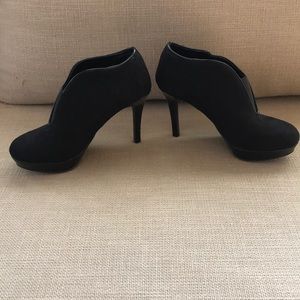 SEXY stiletto heel Black booties by Fioni sz 6